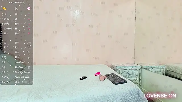 hotlatinateacher online show from January 8, 2025, 2:25 am