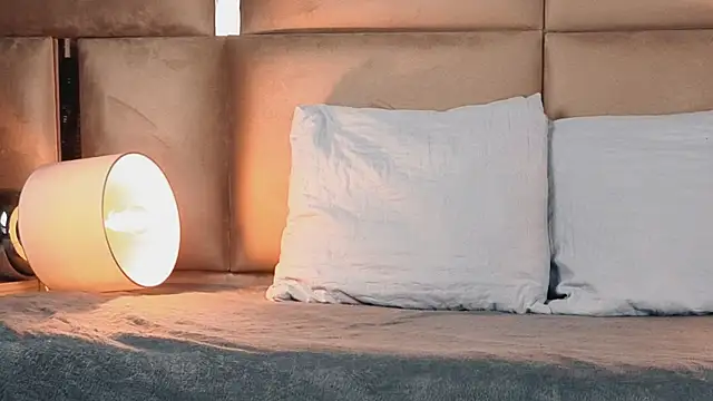 angelinepossy online show from September 24, 2025, 9:18 pm