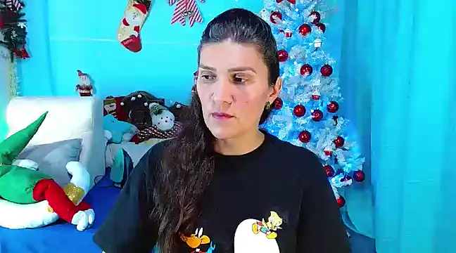 Snapshot of venus_swet_ chatting on December 8, 2024, 2:49 am venus swet online show from December 8, 2024, 2:49 am