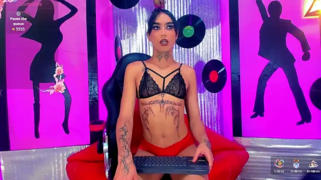 Snapshot of Angel21___ chatting on October 10, 2025, 7:24 pm Angel21 online show from October 10, 2025, 7:24 pm