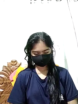 Arisha- online show from February 1, 2025, 4:44 pm