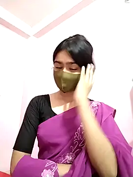 Arisha- online show from October 19, 2025, 6:41 pm