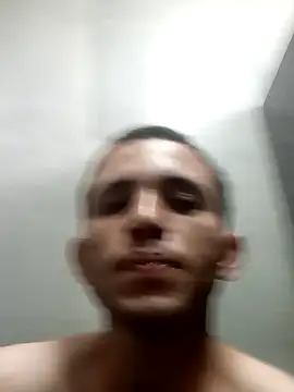 jhonmenas14 online show from December 19, 2025, 4:36 pm