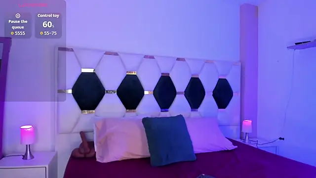 Snapshot of North-Dio chatting on November 30, 2025, 11:47 am North-Dio online show from November 30, 2025, 11:47 am