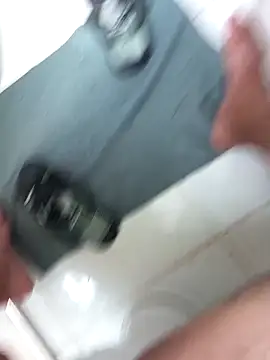 Snapshot of lobomisterioso13 chatting on September 22, 2025, 12:18 pm lobomisterioso13 online show from September 22, 2025, 12:18 pm