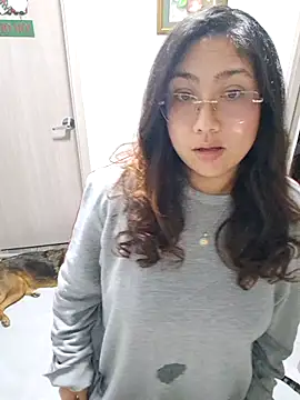 Mia Ruiz online show from November 23, 2025, 3:06 am