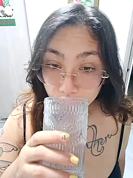 Mia Ruiz online show from November 27, 2025, 3:19 am