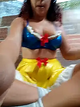 Snapshot of Mommy-Hot chatting on September 30, 2025, 1:49 pm Mommy-Hot online show from September 30, 2025, 1:49 pm