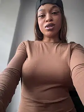 Snapshot of Melany_Williams chatting on March 22, 2025, 1:30 pm Melany Williams online show from March 22, 2025, 1:30 pm