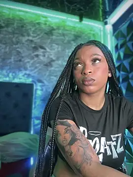 Snapshot of Melany_Williams chatting on September 13, 2025, 1:00 pm Melany Williams online show from September 13, 2025, 1:00 pm