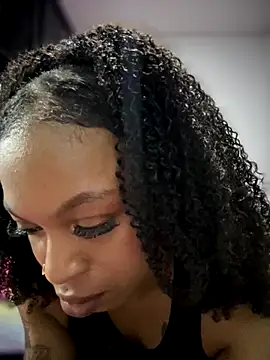 Snapshot of Melany_Williams chatting on October 8, 2025, 1:47 am Melany Williams online show from October 8, 2025, 1:47 am