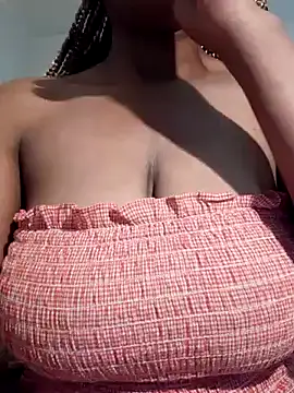 Snapshot of realsquirter chatting on February 4, 2025, 8:46 am realsquirter online show from February 4, 2025, 8:46 am