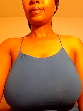 Snapshot of realsquirter chatting on October 4, 2025, 9:18 am realsquirter online show from October 4, 2025, 9:18 am