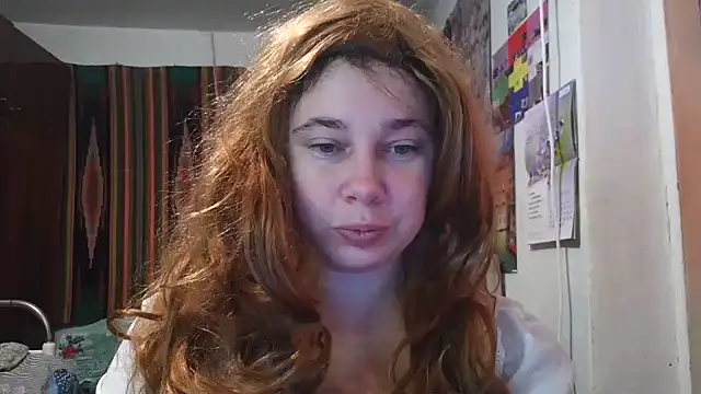 Cora Maro online show from September 16, 2025, 11:55 am