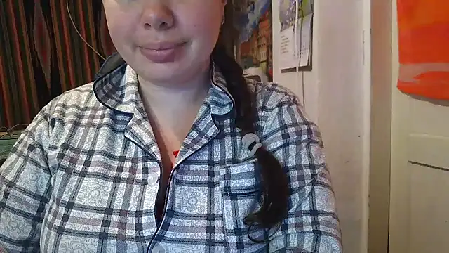 Cora Maro online show from October 5, 2025, 9:24 pm