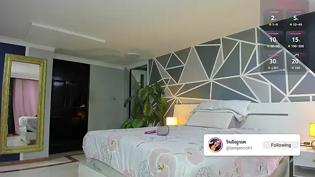 charolbruce 1 online show from October 15, 2025, 12:05 pm