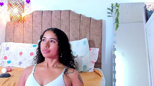 Snapshot of Ammy_nova chatting on March 7, 2025, 11:27 pm Ammy nova online show from March 7, 2025, 11:27 pm