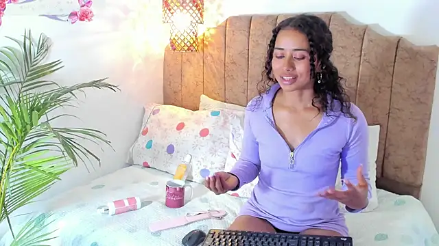 Snapshot of Ammy_nova chatting on March 16, 2025, 2:32 am Ammy nova online show from March 16, 2025, 2:32 am