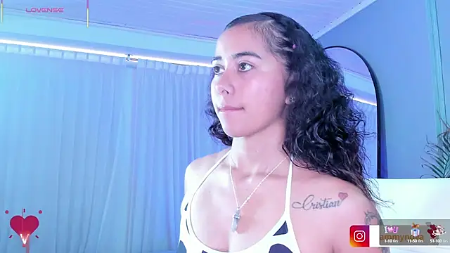 Snapshot of Ammy_nova chatting on October 2, 2025, 8:05 pm Ammy nova online show from October 2, 2025, 8:05 pm