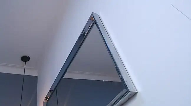 AbigailWilliams  online show from February 27, 2025, 11:10 am