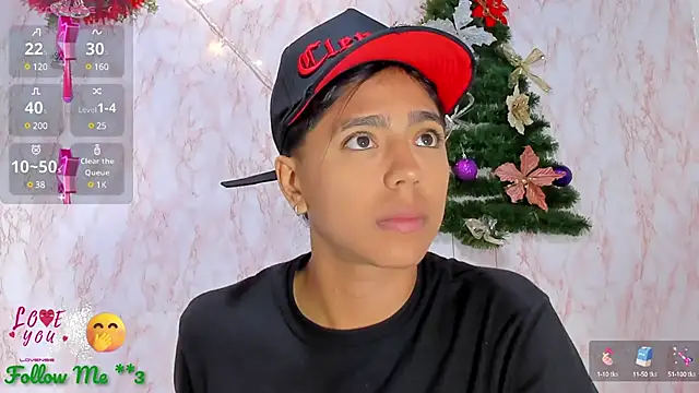 Snapshot of BarbieHotLaura chatting on December 27, 2024, 2:04 am BarbieHotLaura online show from December 27, 2024, 2:04 am