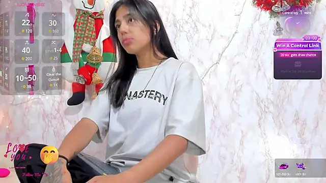 Snapshot of BarbieHotLaura chatting on December 28, 2024, 7:54 pm BarbieHotLaura online show from December 28, 2024, 7:54 pm