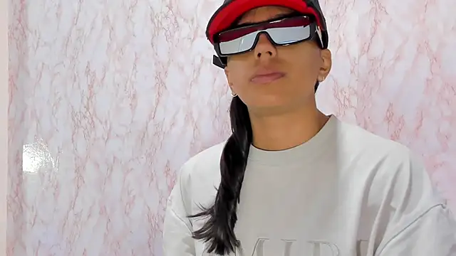 Snapshot of BarbieHotLaura chatting on January 5, 2025, 4:38 pm BarbieHotLaura online show from January 5, 2025, 4:38 pm