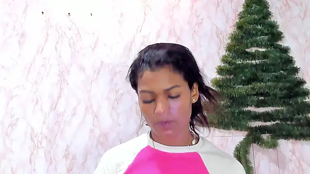 Snapshot of BarbieHotLaura chatting on January 11, 2025, 1:16 am BarbieHotLaura online show from January 11, 2025, 1:16 am