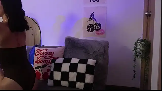 salome-brown online show from December 4, 2025, 10:07 pm