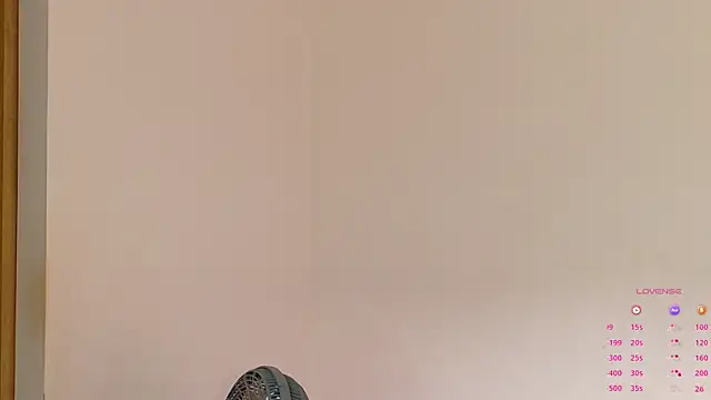 Gaby Vegaa online show from November 5, 2025, 10:10 pm