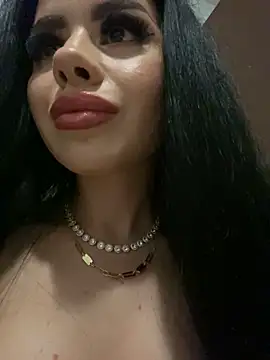 Snapshot of Ameliablack_1 chatting on February 4, 2025, 8:59 pm Ameliablack 1 online show from February 4, 2025, 8:59 pm