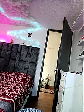 Snapshot of Nicole420squirt chatting on October 14, 2025, 6:31 pm Nicole420squirt online show from October 14, 2025, 6:31 pm