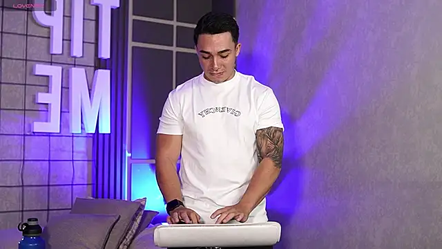 Ryan Hunt online show from October 26, 2025, 6:36 pm