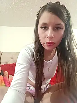 Snapshot of RubyEmerald chatting on November 28, 2025, 3:31 am RubyEmerald online show from November 28, 2025, 3:31 am