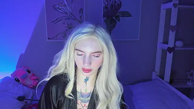 Snapshot of AnneTenet chatting on January 26, 2025, 6:07 am AnneTenet online show from January 26, 2025, 6:07 am