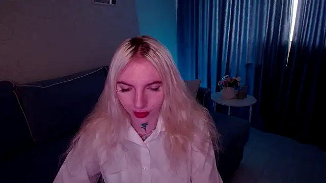 Snapshot of AnneTenet chatting on September 18, 2025, 9:11 am AnneTenet online show from September 18, 2025, 9:11 am