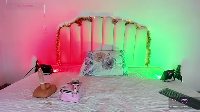 Snapshot of Daila_20_ chatting on December 3, 2025, 11:30 am Daila 20 online show from December 3, 2025, 11:30 am