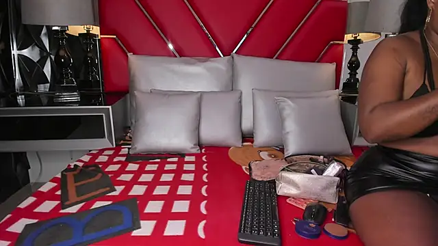 KeniaMuller online show from October 5, 2025, 12:36 pm