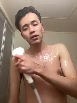 Snapshot of ryusei18570 chatting on February 7, 2025, 1:43 pm ryusei18570 online show from February 7, 2025, 1:43 pm