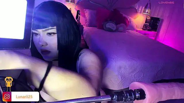 AHRI LEE online show from November 30, 2025, 12:58 am