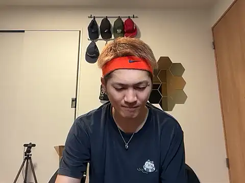 kensnb online show from September 26, 2025, 1:04 pm