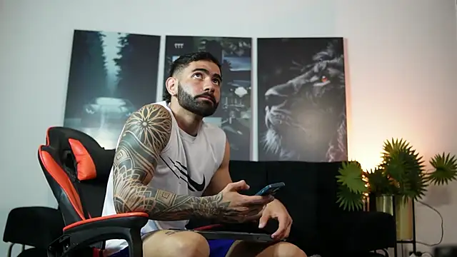 Austin bolt online show from September 25, 2025, 3:10 am