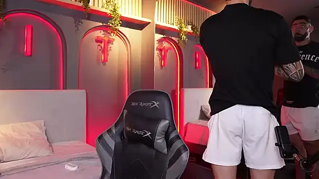 Austin bolt online show from September 30, 2025, 2:49 am