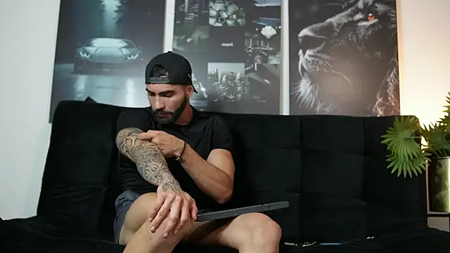 Austin bolt online show from October 10, 2025, 2:43 am