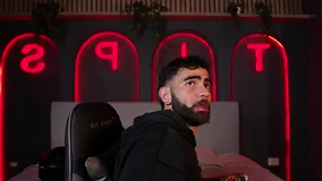 Austin bolt online show from November 21, 2025, 2:32 am