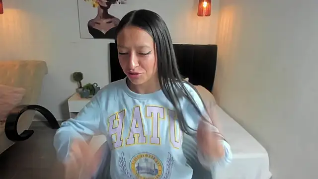 Scarlett  bell online show from January 14, 2025, 12:14 pm