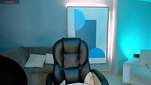 AmberFarrell online show from February 16, 2025, 5:04 pm