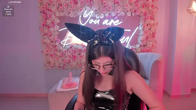 AmberFarrell online show from February 18, 2025, 7:52 pm