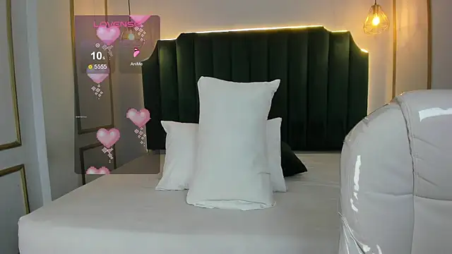 HannaPaola online show from February 6, 2025, 4:21 am