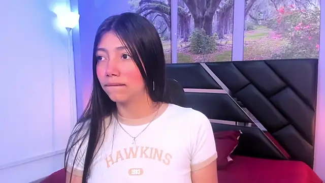 KimberlyVillaLobos online show from March 12, 2025, 11:42 am